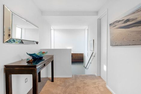 Photo of property in 10 Garreg Road, Fendalton, Christchurch, 8052