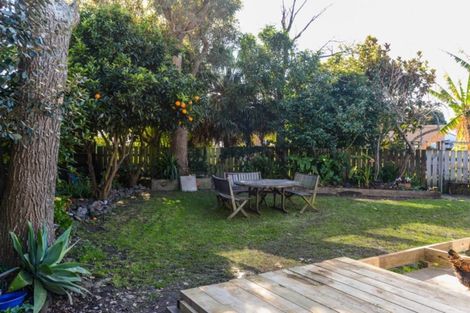 Photo of property in 317 Clifton Road, Te Awanga, 4102