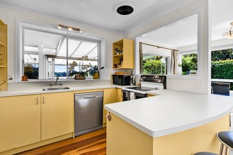 Photo of property in 22 Awanui Street, Merrilands, New Plymouth, 4312