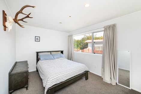 Photo of property in 32 Geraldine Crescent, Cloverlea, Palmerston North, 4412