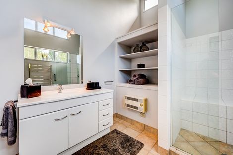 Photo of property in 9a Trevathan Lane, Wanaka, 9305