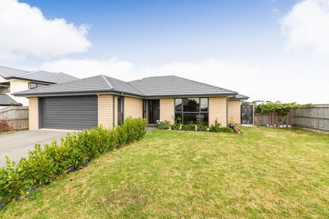 Photo of property in 55 Vaucluse Heights, Fitzherbert, Palmerston North, 4410