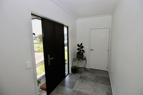 Photo of property in 70 Leeward Drive, Whitianga, 3510