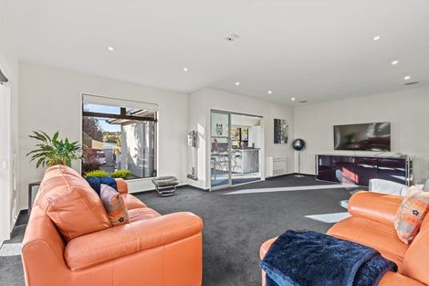 Photo of property in 2 Whaka Terrace, Huntsbury, Christchurch, 8022