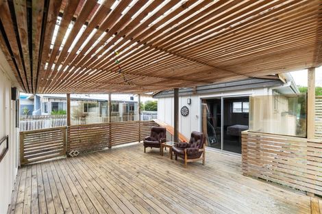 Photo of property in 575 Waitarere Beach Road, Waitarere Beach, Levin, 5510