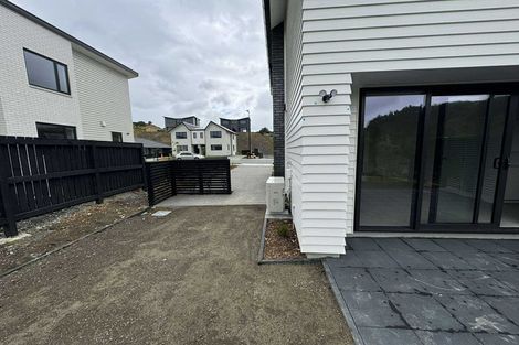 Photo of property in 38 Turtleback Avenue, Whitby, 5024