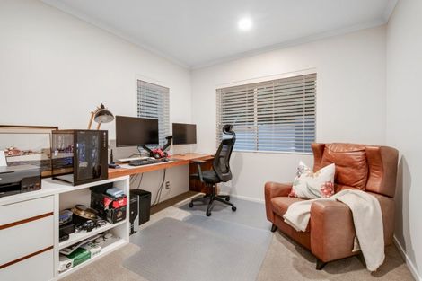 Photo of property in 58 The Circle, Manly, Whangaparaoa, 0930
