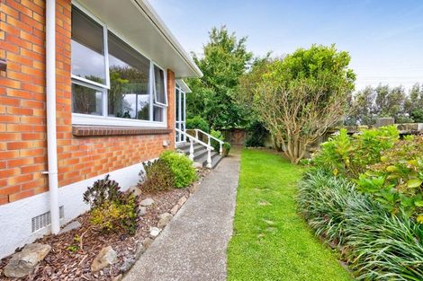 Photo of property in 2 Hood Place, Spotswood, New Plymouth, 4310