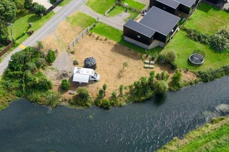 Photo of property in 44 Kapiti Lane, Otaki Beach, Otaki, 5512