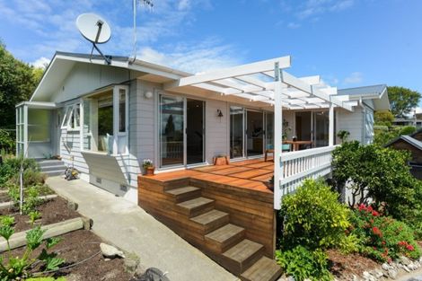 Photo of property in 11 Busby Hill, Havelock North, 4130