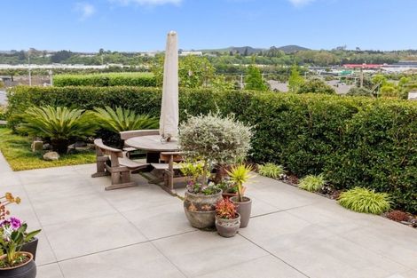 Photo of property in 16 Rexford Heights, Pyes Pa, Tauranga, 3112