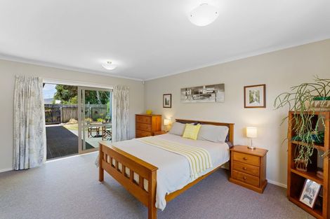 Photo of property in 106 Weggery Drive, Waikanae Beach, Waikanae, 5036