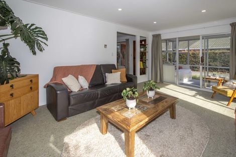 Photo of property in 120 Lake Terrace Road, Burwood, Christchurch, 8061