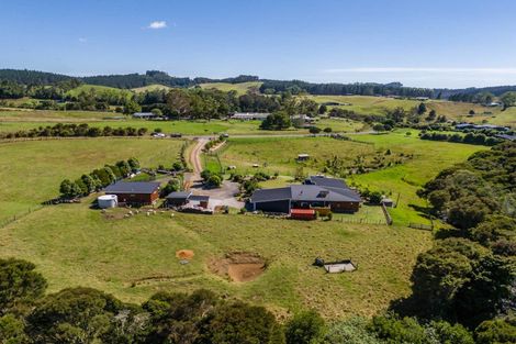 Photo of property in 65 Jamesons Esplanade, Haruru, 0204