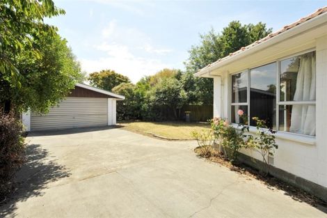 Photo of property in 16 Mckellar Place, Hornby, Christchurch, 8042