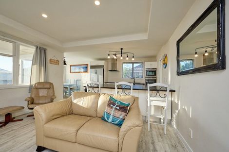 Photo of property in 73 Churchill Street, Kaikoura, 7300