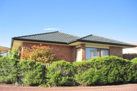 Photo of property in 9 Emmerdale Avenue, Papakura, 2110