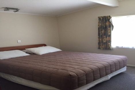 Photo of property in 252 Grounsell Crescent, Belmont, Lower Hutt, 5010