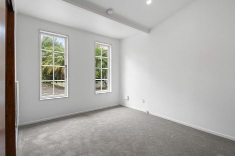 Photo of property in 2/235 Sunset Road, Sunnynook, Auckland, 0632