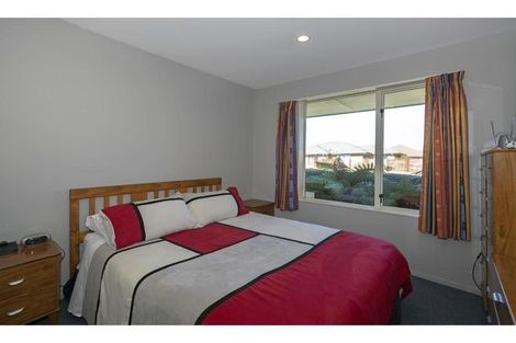 Photo of property in 7 Brightstone Crescent, Aranui, Christchurch, 8061