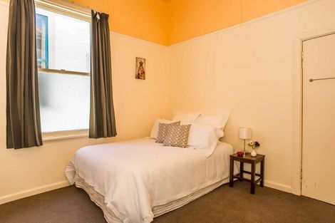 Photo of property in 211 Grant Road, Thorndon, Wellington, 6011