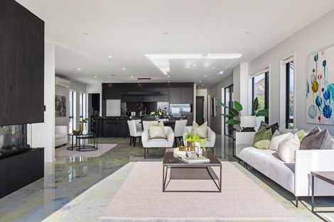 Photo of property in 18a The Esplanade, Eastern Beach, Auckland, 2012