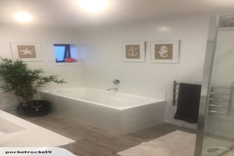 Photo of property in 82 Bay Street, Red Beach, 0932