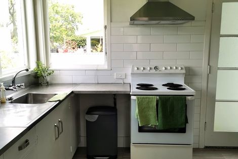 Photo of property in 1/1302 Caroline Road, Mayfair, Hastings, 4122