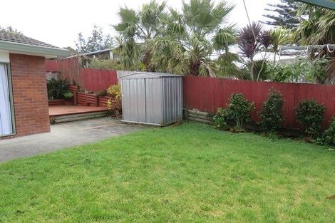 Photo of property in 7 Shah Place, Glen Eden, Auckland, 0602