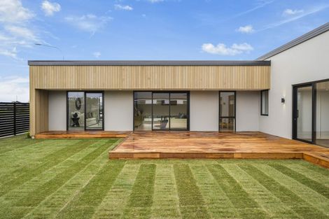 Photo of property in 27 Goldie Drive, Rangiora, 7400