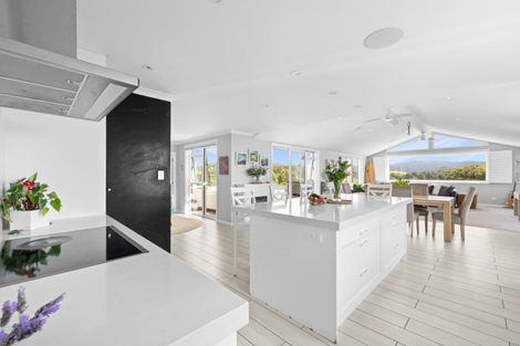 Photo of property in 33 Rua Road, Mangawhai, 0573