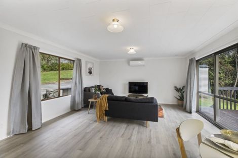 Photo of property in 17a Hillcrest Road, Hatfields Beach, Orewa, 0931
