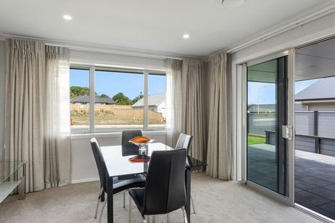 Photo of property in 168 Karuhiruhi Street, Waikanae, 5036