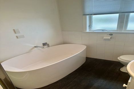 Photo of property in 1/236 Rangatira Road, Beach Haven, Auckland, 0626