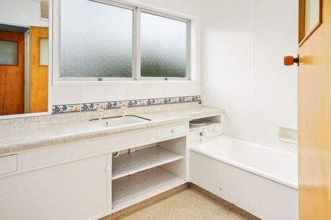 Photo of property in 73 Point Road, Monaco, Nelson, 7011