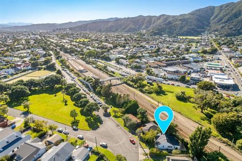 Photo of property in 1/14 Pohutukawa Street, Woburn, Lower Hutt, 5010