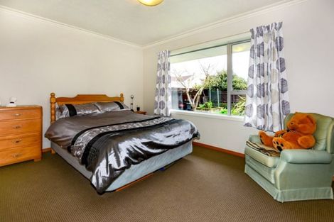Photo of property in 4 Kirkdale Place Avonhead Christchurch City