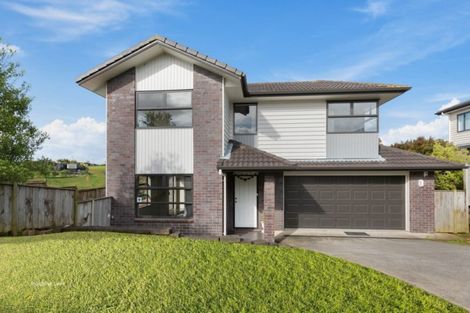 Photo of property in 103 Keri Vista Rise, Papakura, 2110