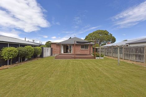 Photo of property in 16 Derwent Street, Bryndwr, Christchurch, 8053