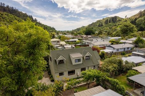 Photo of property in 8 Robinson Road, The Brook, Nelson, 7010