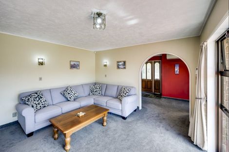 Photo of property in 56 Hetley Crescent, Taradale, Napier, 4112