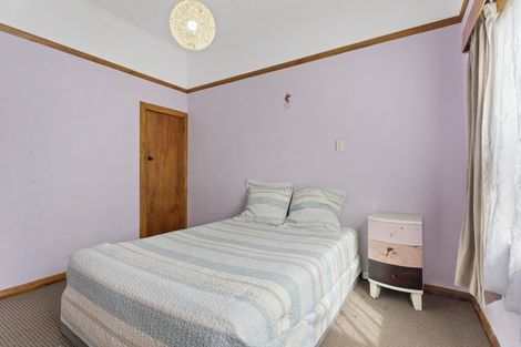 Photo of property in 72 Avenue Road, Foxton, 4814