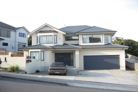 Photo of property in 7 Dress Circle, Newlands, Wellington, 6037