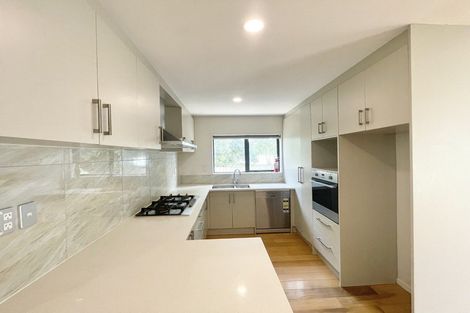 Photo of property in 32a Kelman Road, Kelston, Auckland, 0602