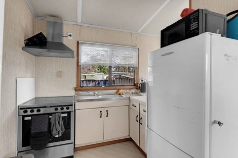 Photo of property in 43 Oakfield Crescent, Pukete, Hamilton, 3200