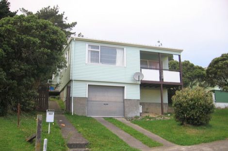 Photo of property in 107 Jamaica Drive, Grenada North, Wellington, 5028