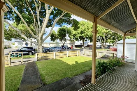 Photo of property in 16 Ada Street, Hokowhitu, Palmerston North, 4410