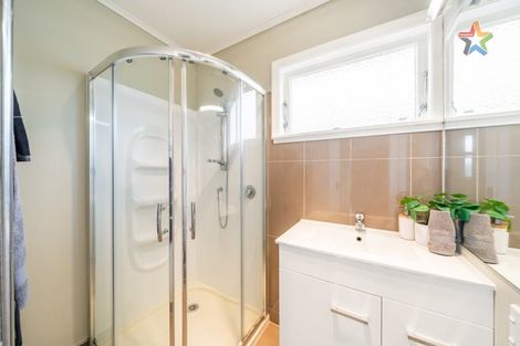 Photo of property in 4 Stamford Grove, Avalon, Lower Hutt, 5011