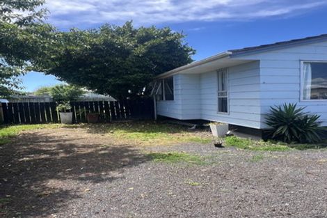 Photo of property in 20 Rountree Place, Conifer Grove, Takanini, 2112