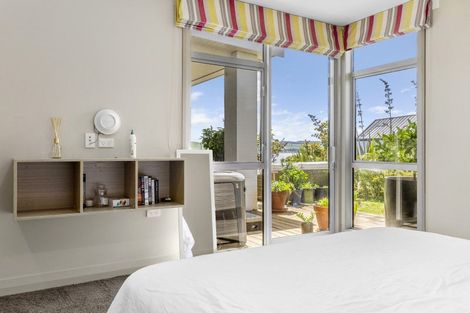 Photo of property in 8 Kuiwai Drive, Rainbow Point, Taupo, 3330